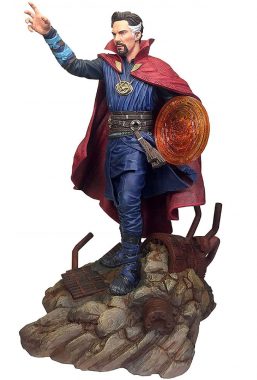 Copertina di Marvel Avengers 3 Dr. Strange Statue