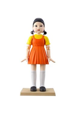 Copertina di Squid Game Young Hee Doll Figure